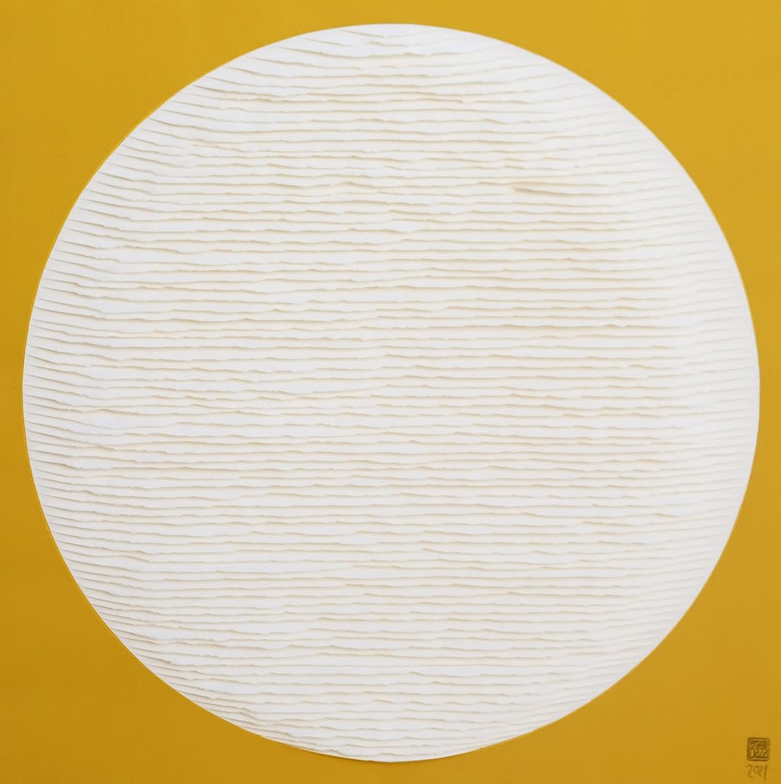 Image of Rond blanc sur fond jaune