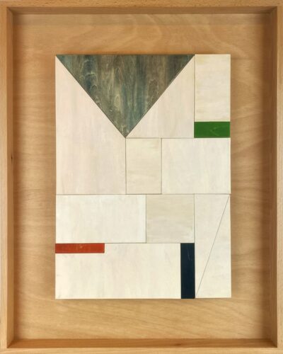 Je réserve l’œuvre de Audrey Noël - Bas relief couleur II (blanc, gris, vert, rouge, noir)