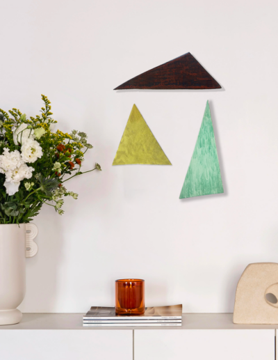 Je réserve l’œuvre de Danielle Lescot - Triangle rouge foncé