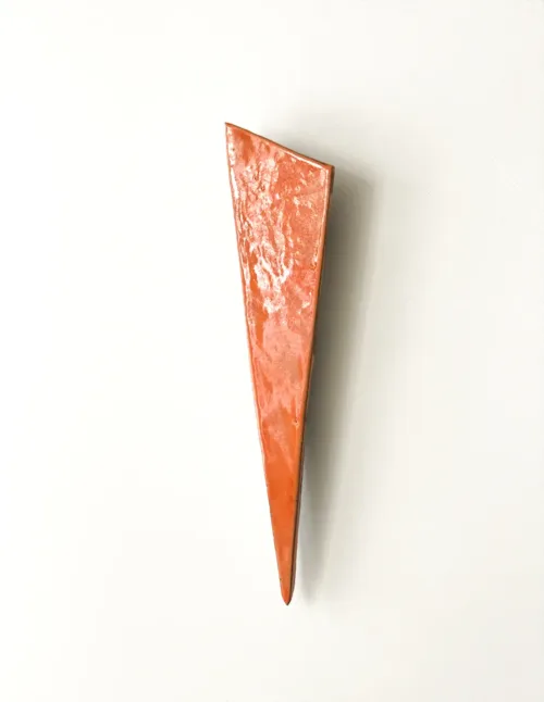 Grand triangle mural orange image